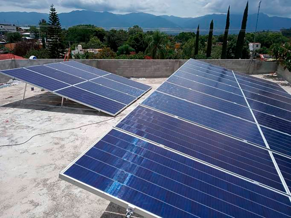 Minisuper La Regional San Andrés Zautla, Oax. 11.2 kW Instalados En San Andrés Zautla, Oaxaca Módulos SunPower Inversor SMA Tarifa PDBT